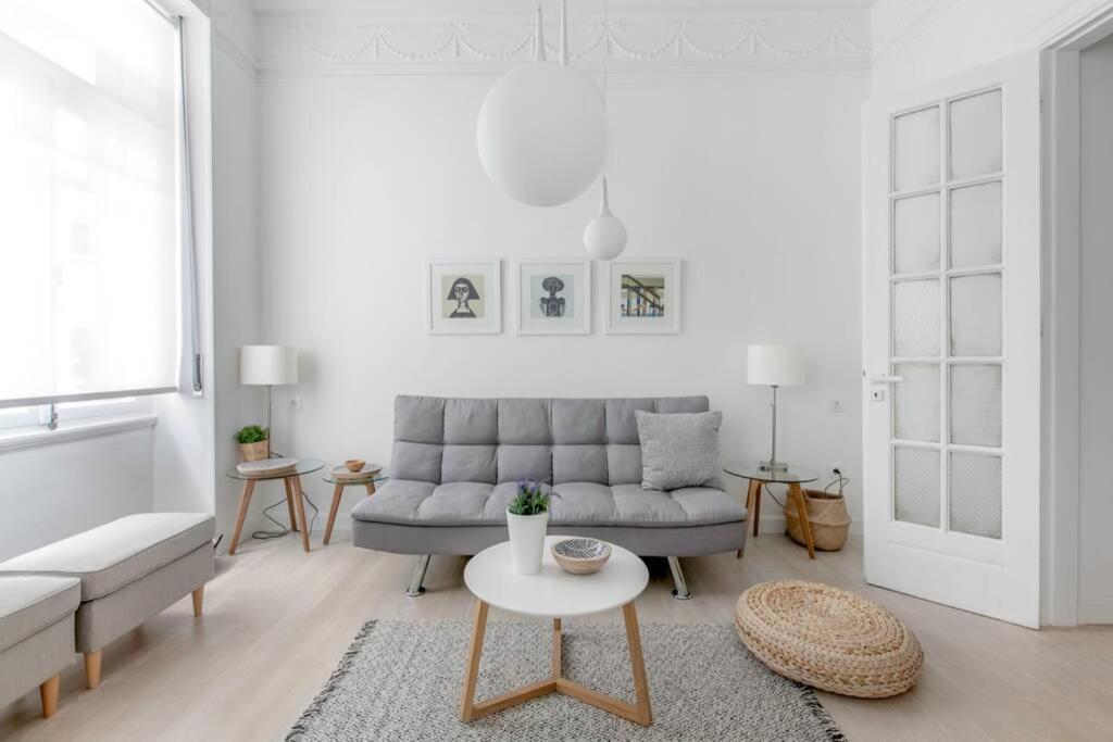 Athens Center Modern Apt In Art Nouveau Building エクステリア 写真