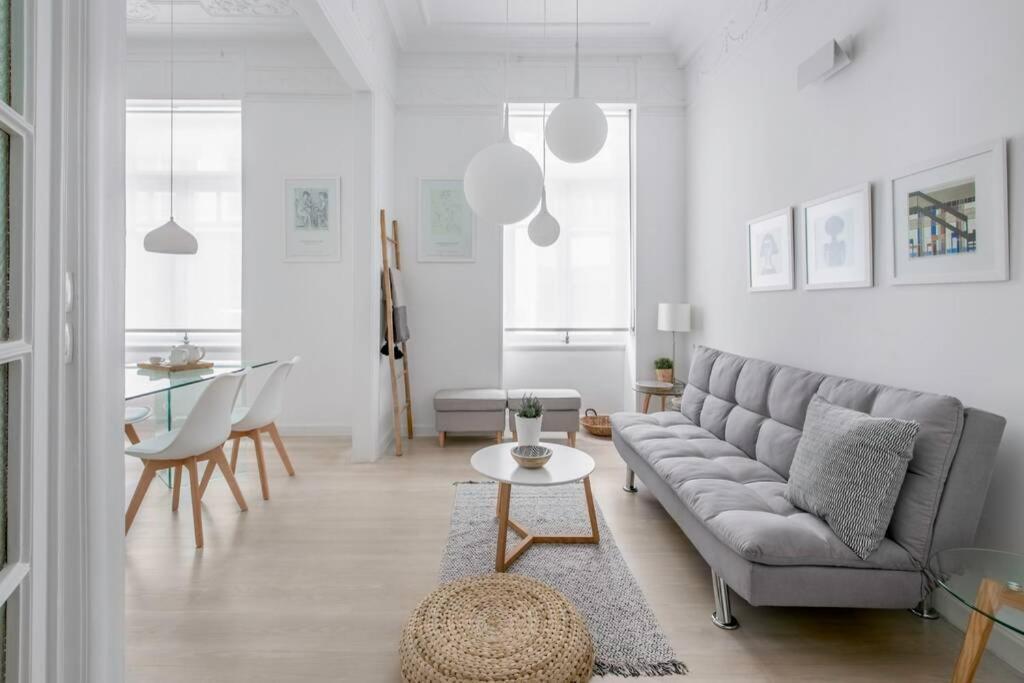Athens Center Modern Apt In Art Nouveau Building エクステリア 写真
