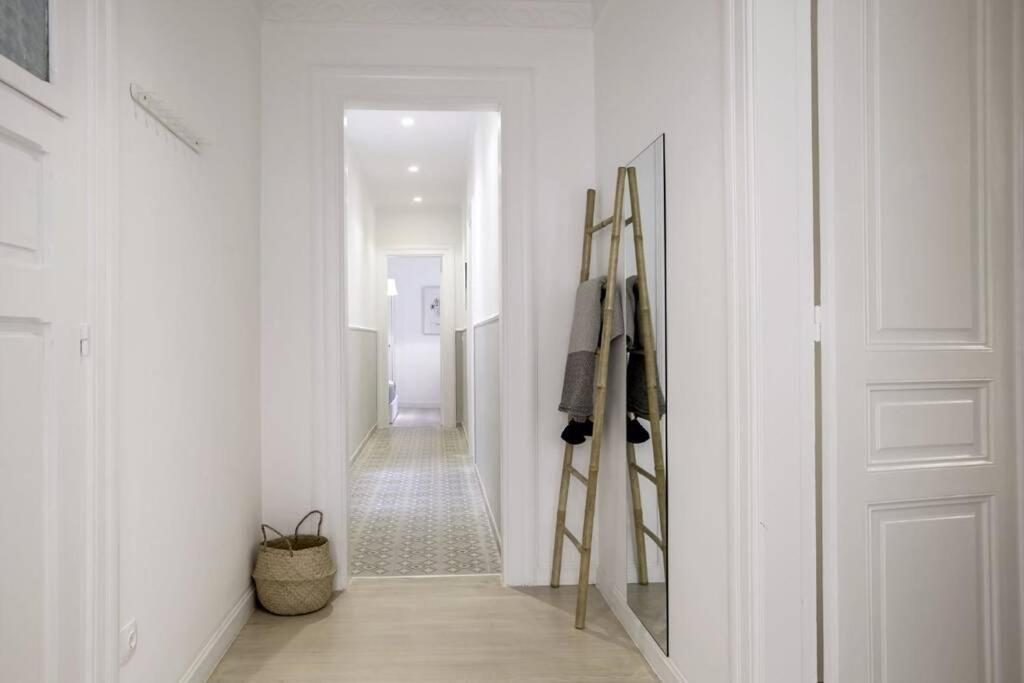 Athens Center Modern Apt In Art Nouveau Building エクステリア 写真