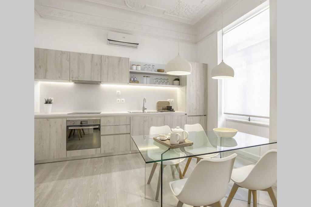 Athens Center Modern Apt In Art Nouveau Building エクステリア 写真
