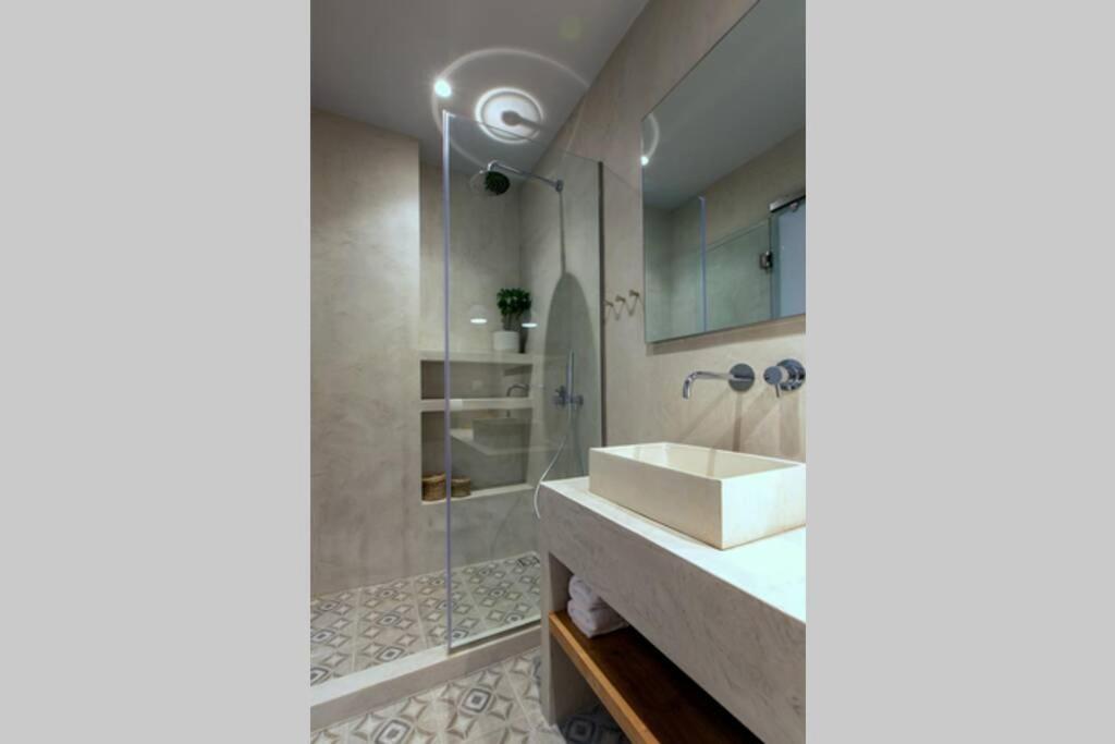 Athens Center Modern Apt In Art Nouveau Building エクステリア 写真